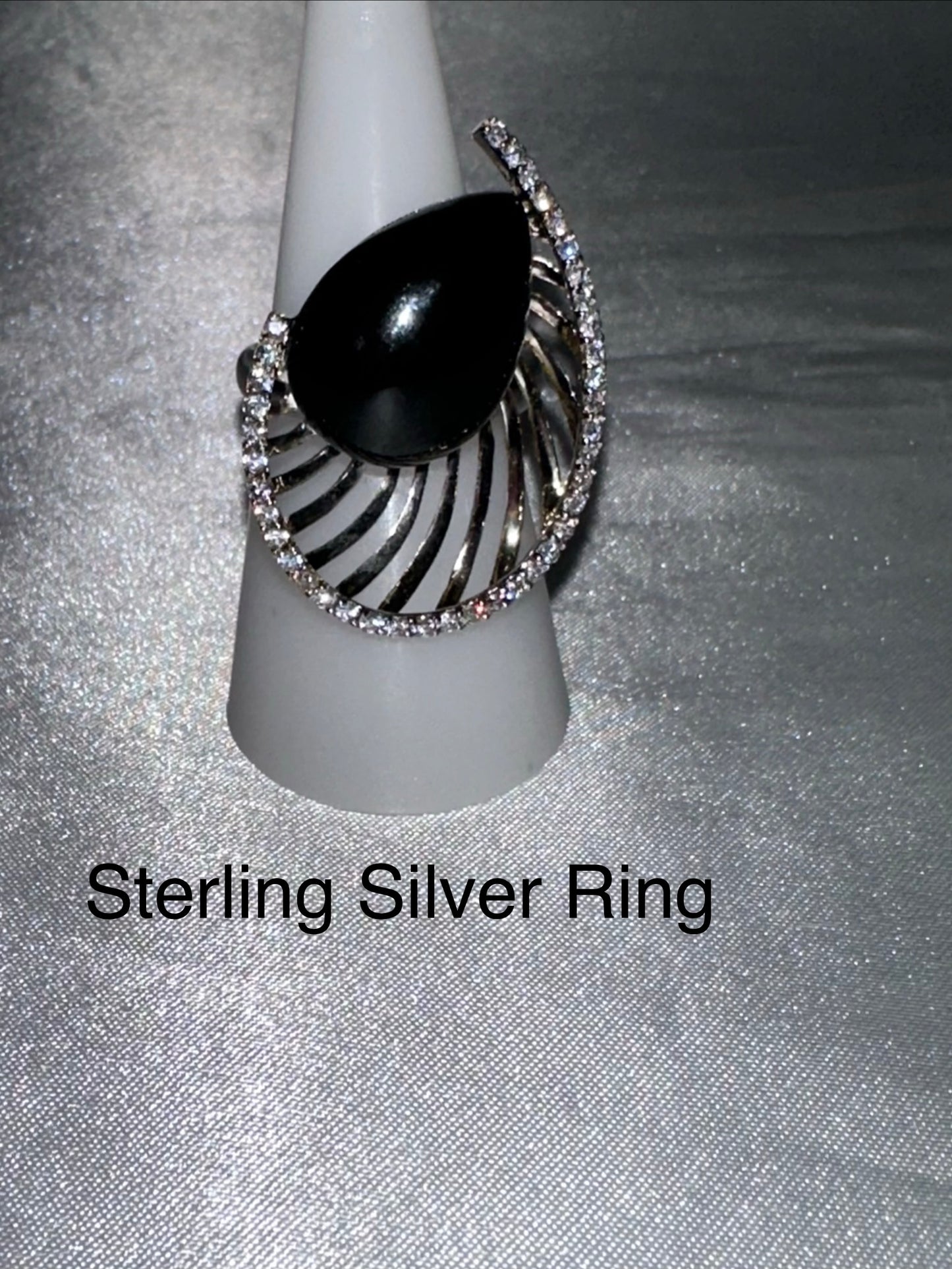 STERLING SILVER RING -SIZE 8