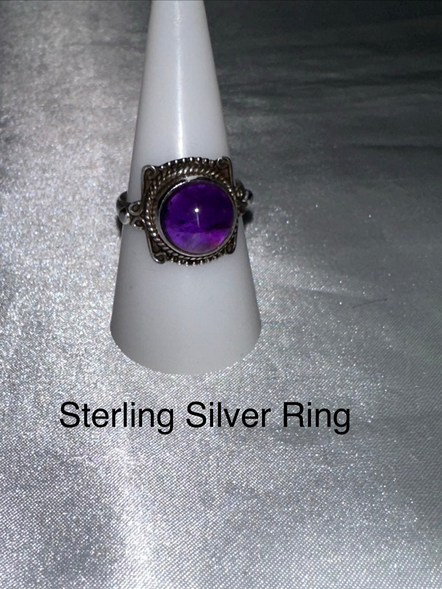 STERLING SILVER RING -SIZE 8.5
