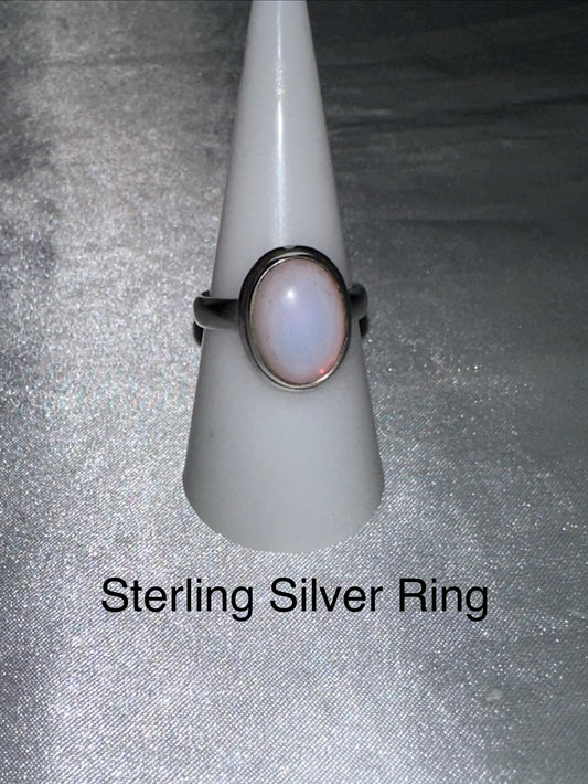 STERLING SILVER RING -SIZE 8