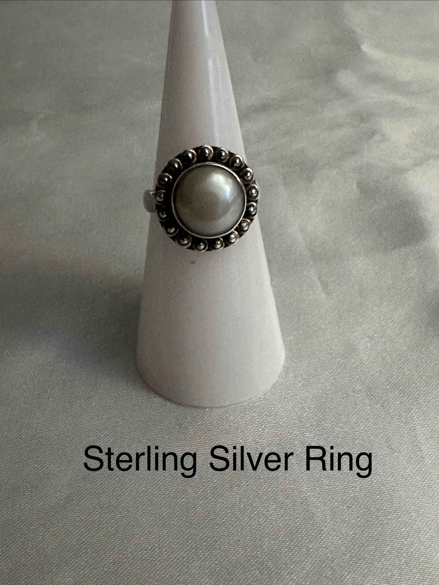 STERLING SILVER RING - SIZE 6