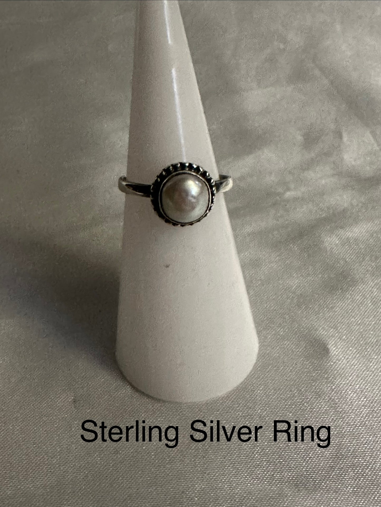 STERLING SILVER RING - SIZE 5
